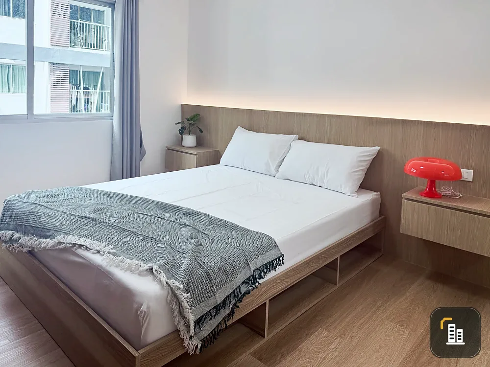 For sale: A Space Asoke-Ratchada, a beautifully decorated room with built-in furniture in a minimalist, oh-so-cool style. Reserve now, get it first!