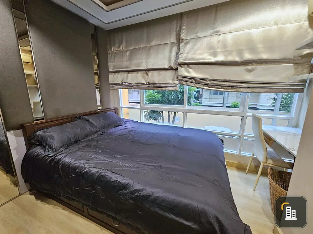Emerald Residence Ratchada for sale, complete with furniture and appliances, built-in throughout the room, very attractive to reserve.