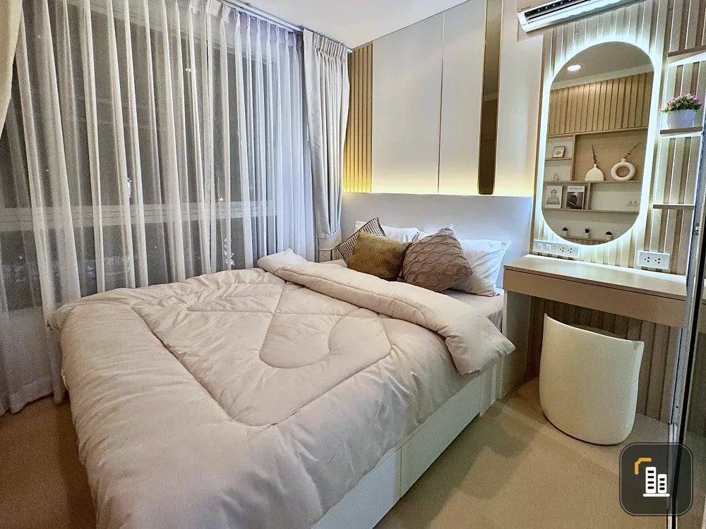 For sale: Double U Condo Phahol-Ladprao, ready to move in, fully furnished. Reserve now before it's too late.