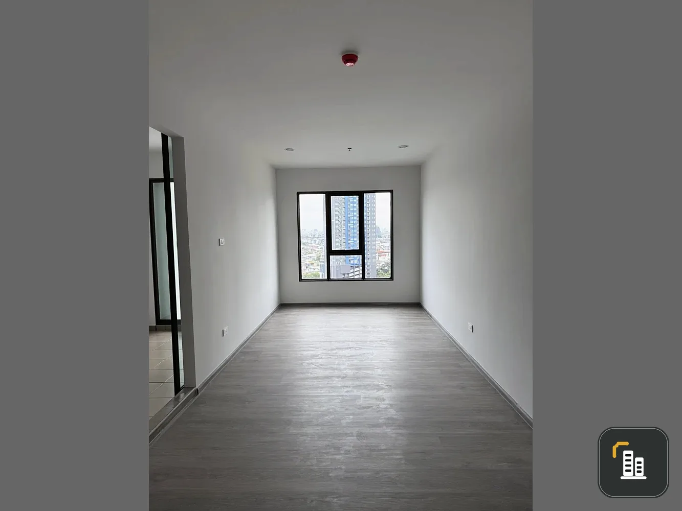 Regent Home Wutthakat for sale, 15th floor, high view, comes with a special price. You must not miss it.