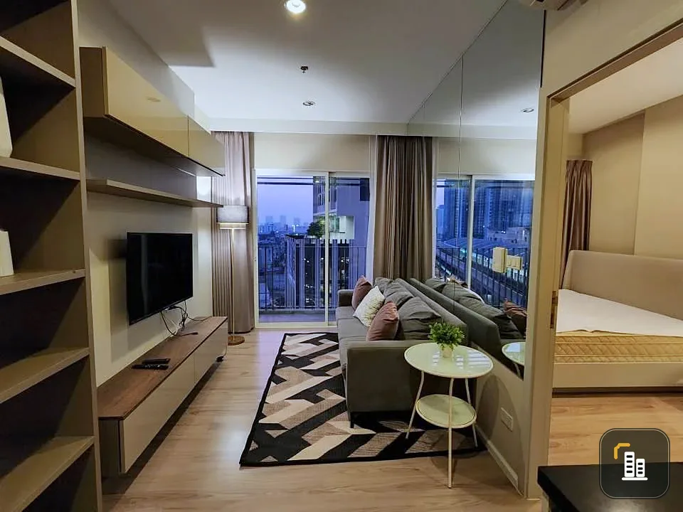 Beautiful unit for sale!! rent Amber by Eastern Star, 9th floor. Beautiful, very livable, great price. Don't miss out!!