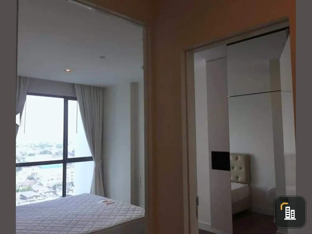 For sale or rent: The Room Sukhumvit 62, spacious and comfortable room, swimming pool view, ready to move in with just your bags.