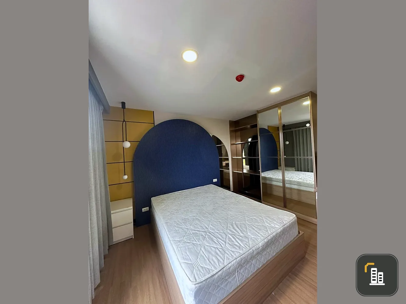 For rent: Delonix Condo Abac - Bangna. Nice room, well-built interior, affordable price. Hurry and reserve now!