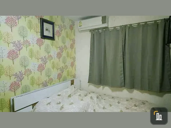 For sale: Supalai Park Asoke-Ratchada, high floor, 28th floor, fully furnished with all appliances, wallpapered throughout the room. Reserve now!