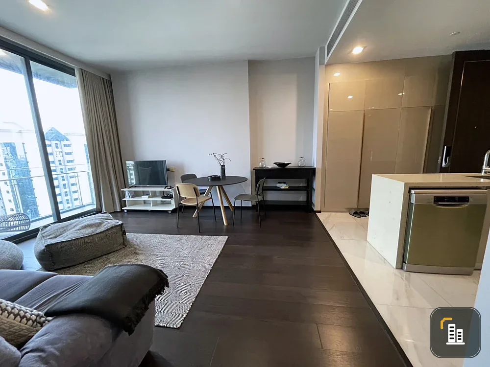 For rent!! Condo Laviq Sukhumvit 57, 18th floor, very beautiful room, very comfortable, great price, don't miss it!!