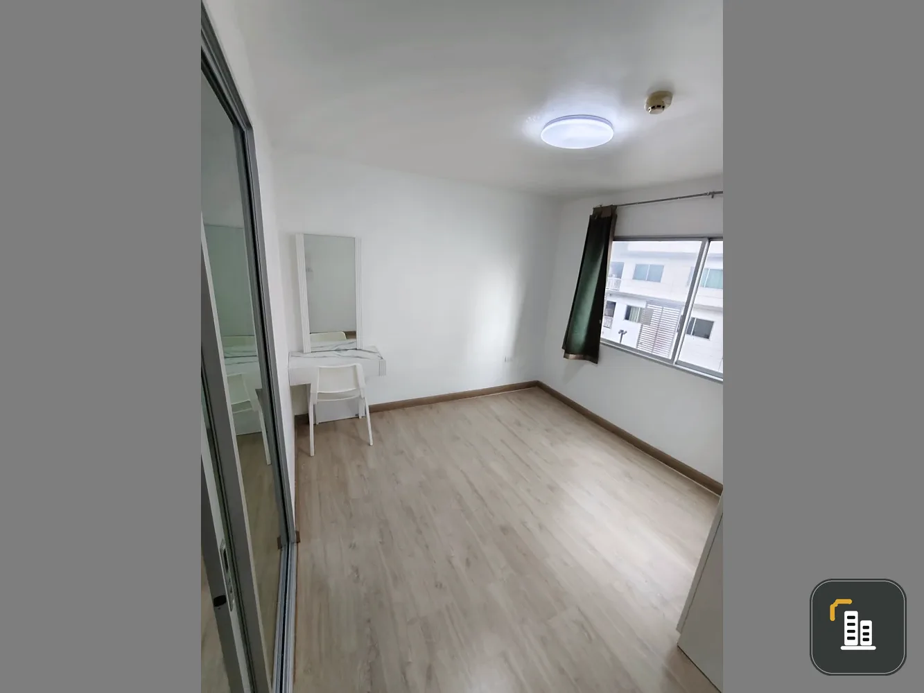 Urgent sale! Smart Watcharapol, 1 bedroom, 1 bathroom, 3rd floor, low rise, comes with a special price. Reserve now, don't miss out!
