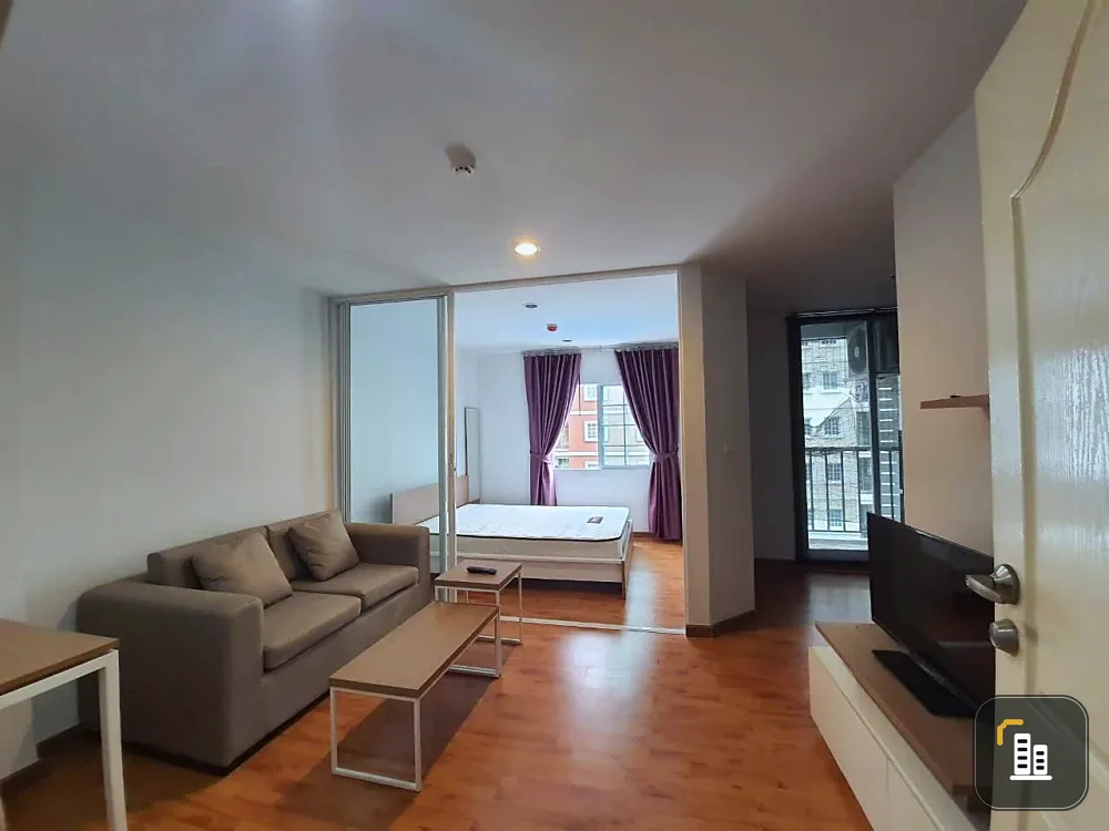 For sale: Tulip Square Om Noi, Grand Building (Private Zone), Olympic-sized swimming pool view, cool breeze all day, great atmosphere, reserve now!