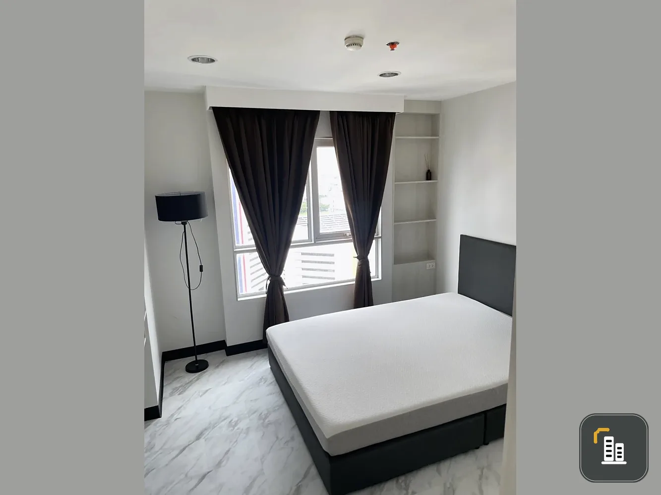 Condo for rent at Belle Grand Rama 9! Beautiful, livable unit, fully furnished, ready to move in! Don't miss out!!
