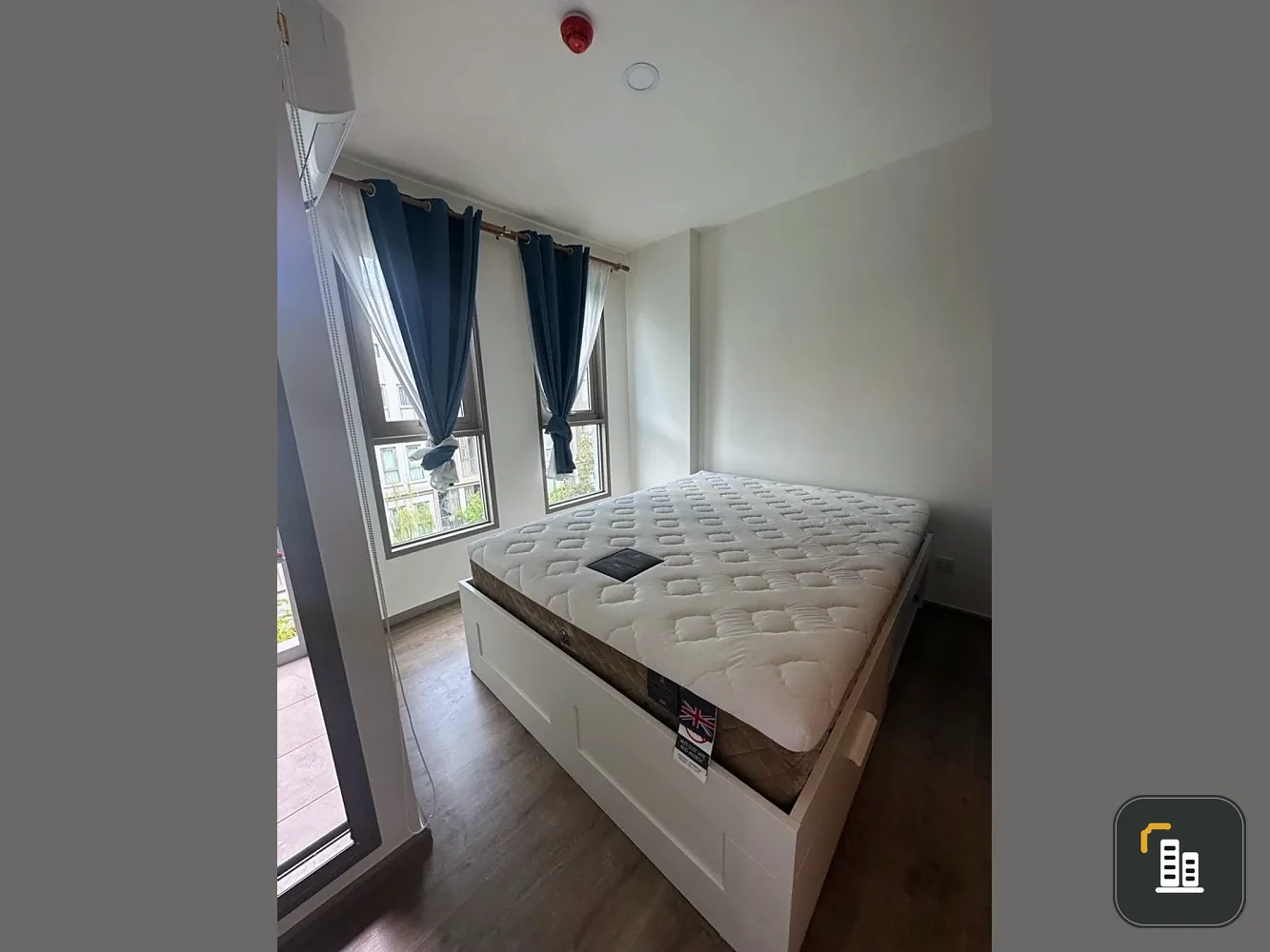 For sale: ASPIRE Pinklao - Arun Ammarin, 4th floor, pool view, fully furnished, interested, reserve now, urgent.