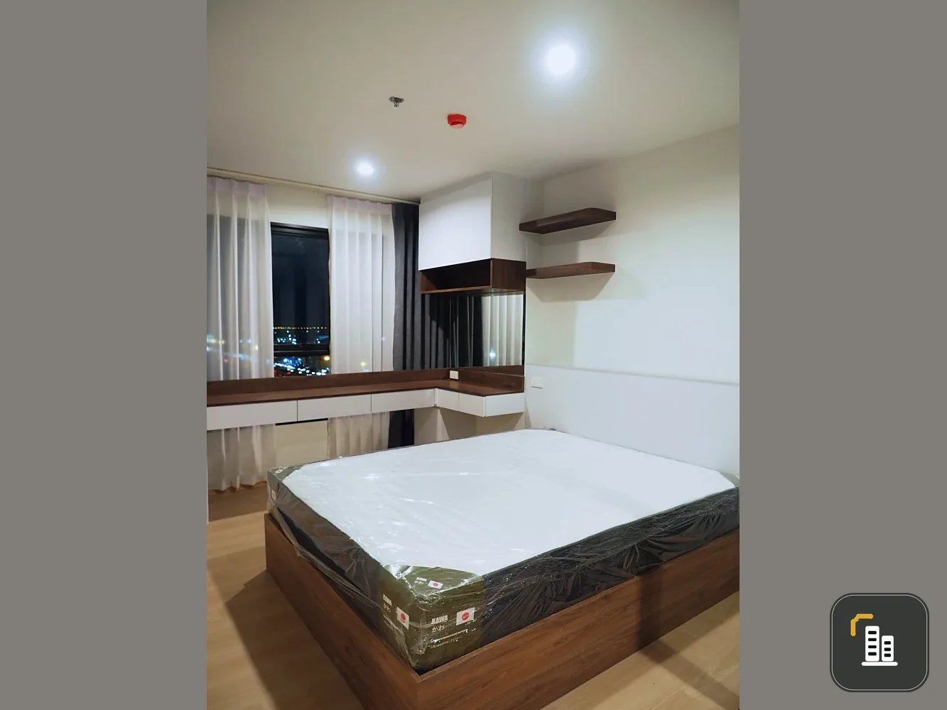Terra Residence for rent, extra large room, 19th floor, north side, complete with electrical appliances, built-in, not hot, reserve now.