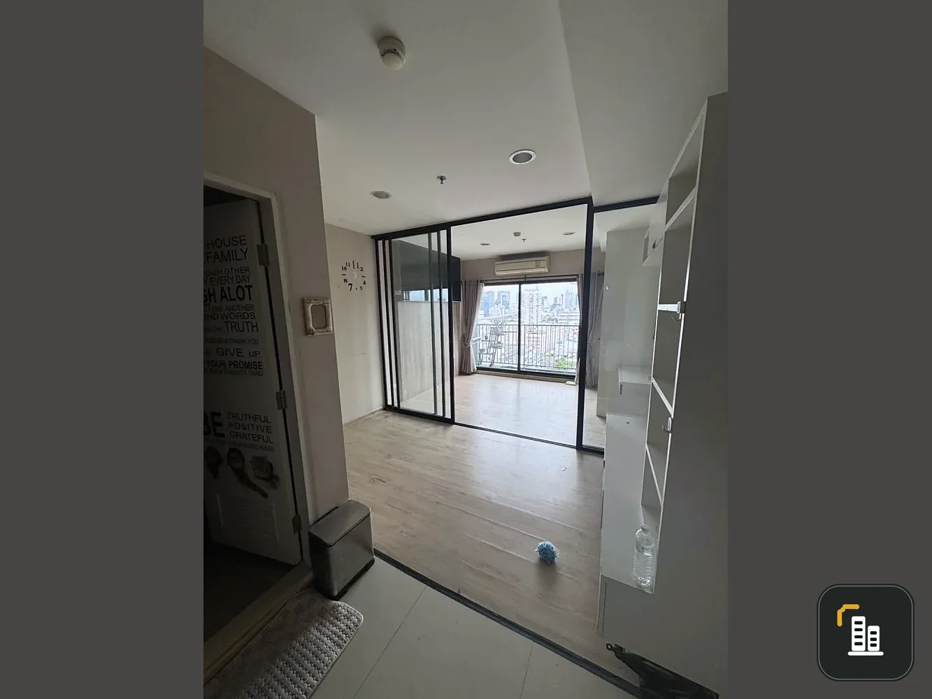 For sale: Fuse Miti Ratchada-Sutthisan, studio room, good location, convenient transportation, beautiful view, not blocked, don't miss it.