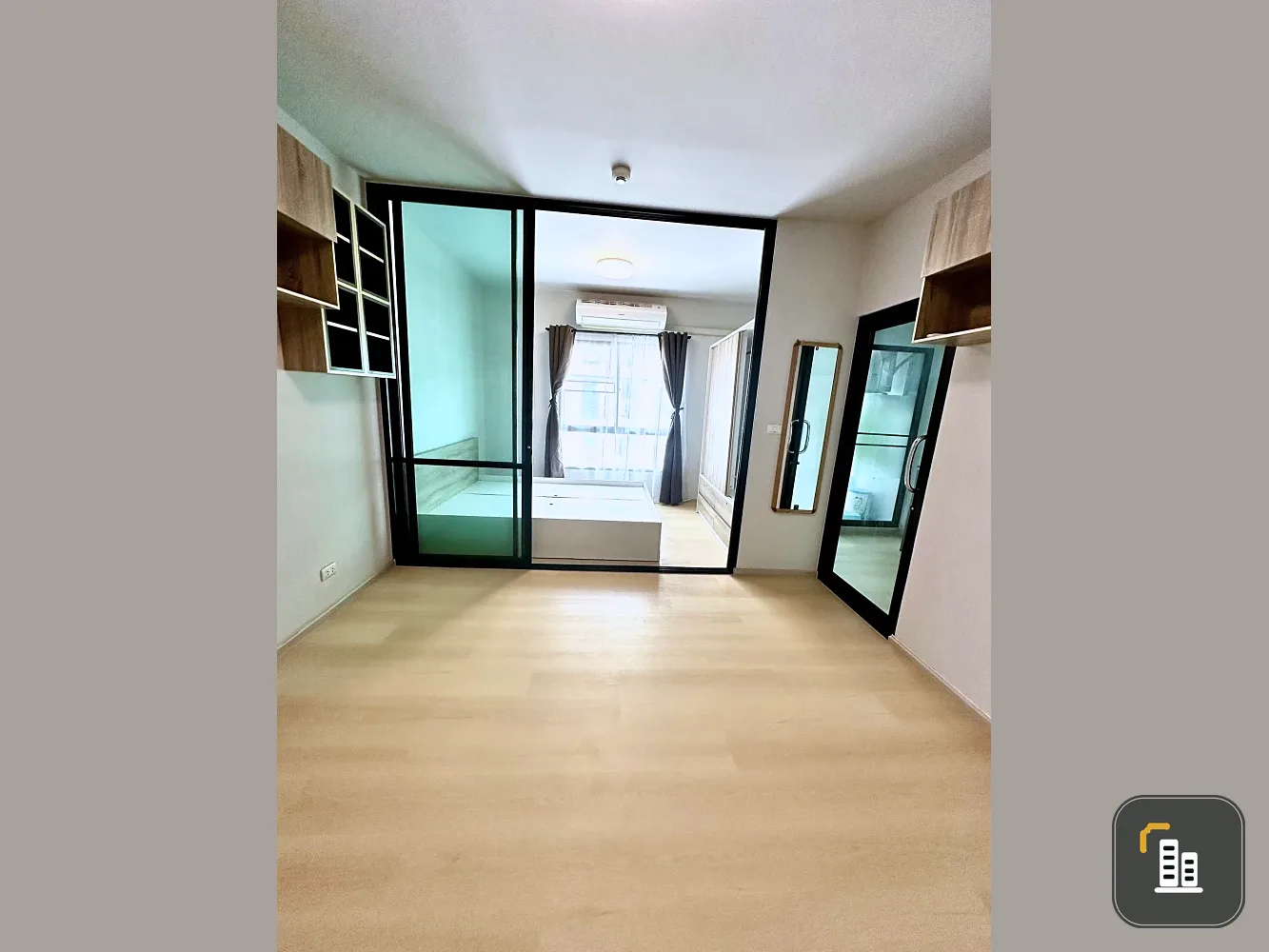For sale: UNIO Ramkhamhaeng - Serithai, 6th floor, partitioned room, fully furnished. Interested in owning one? Reserve now!