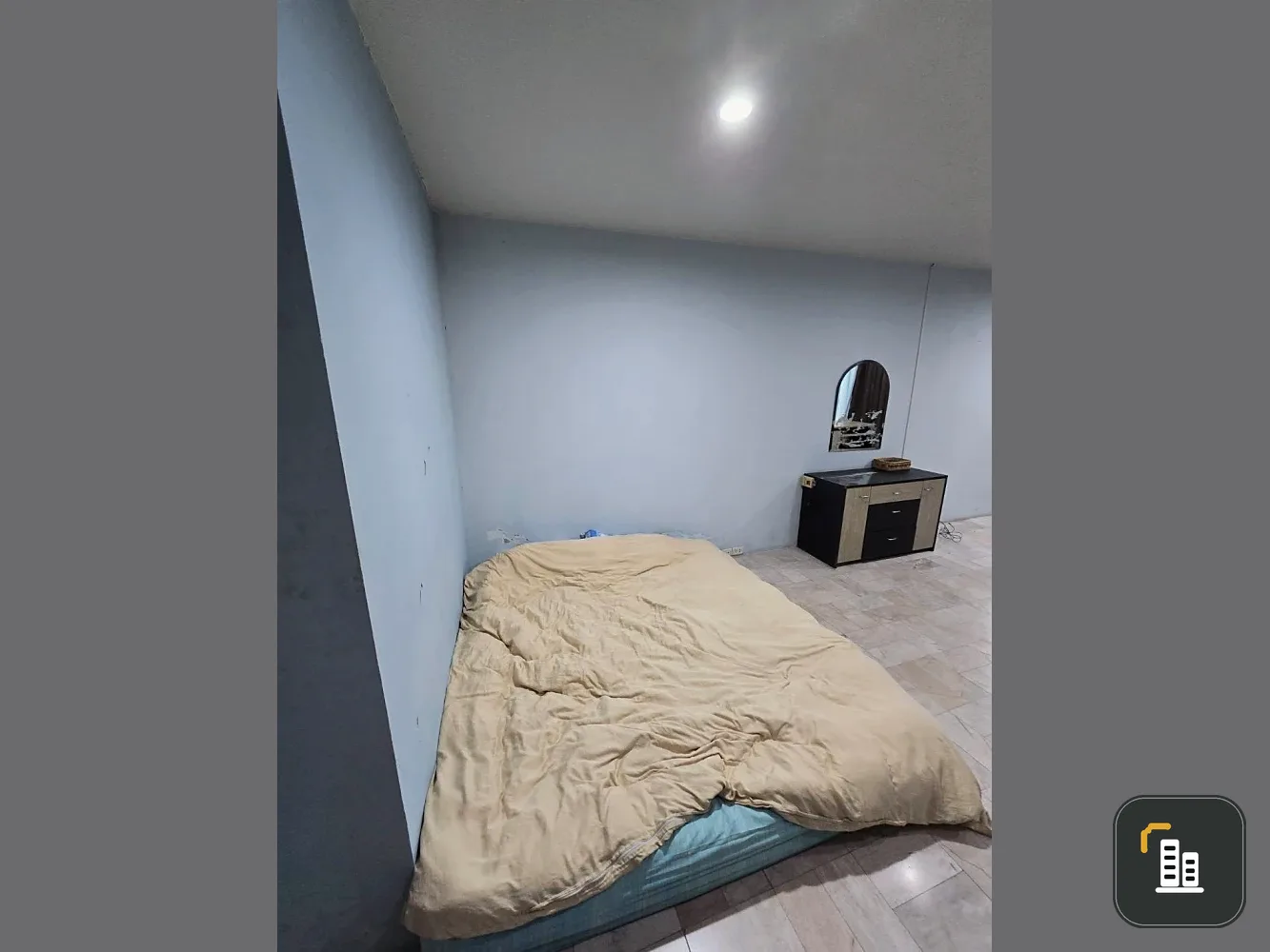 For sale: La Maison Phahon Yothin 24, prime location, near MRT and BTS Phahon Yothin, comfortable and not cramped. Reserve now!