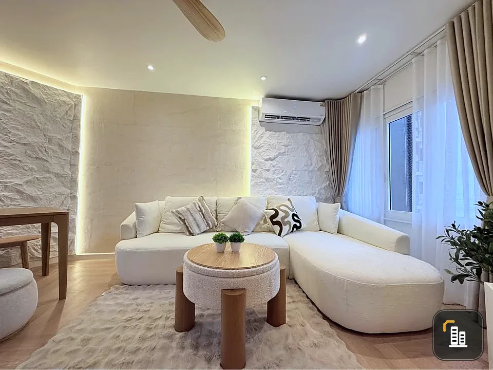 Fortune Condo Town for rent, beautifully decorated room, lots of usable space, great location, hurry and reserve now!