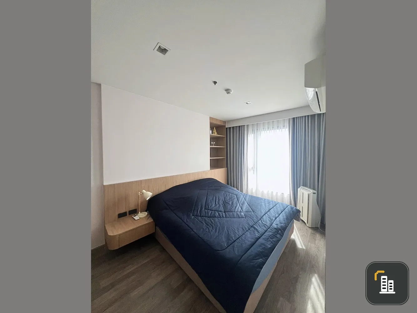 For sale: Life Ladprao Valley, corner unit with privacy, plenty of usable space, beautiful view from high floor. Don't miss out!