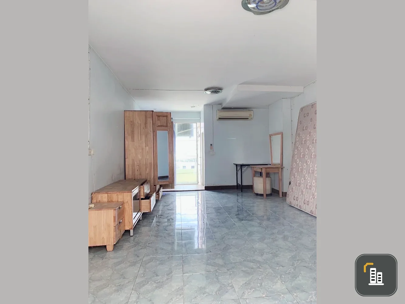 Condo for sale: Phayapirom Regent Taksin-Sathorn, spacious room, nice to live in, not too high floor, reserve now!