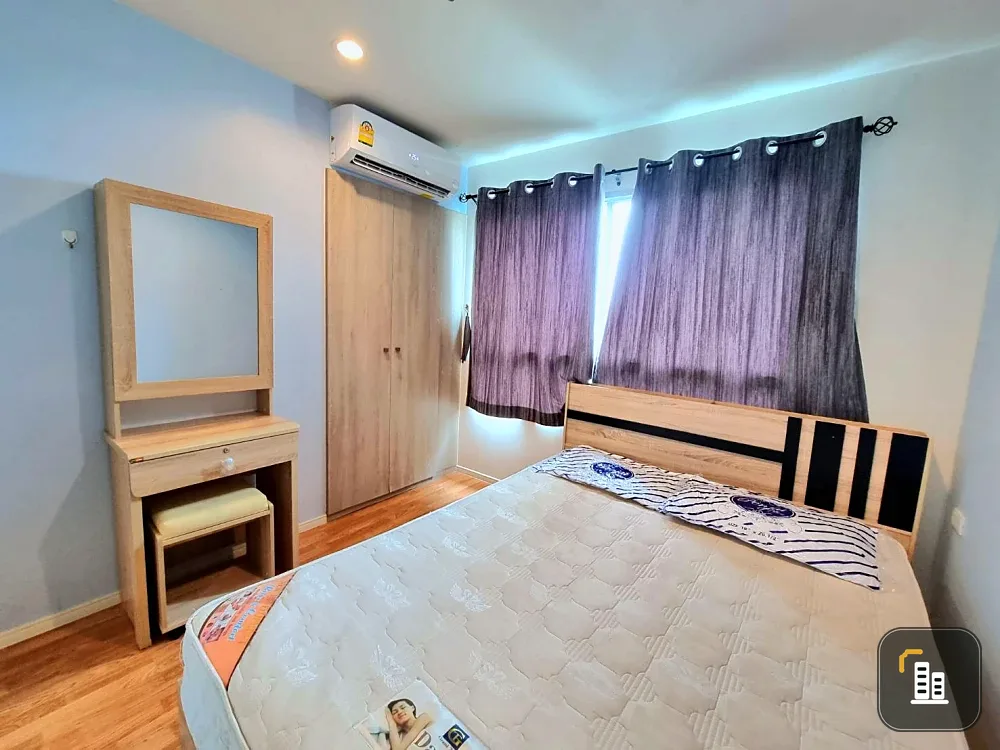 Condo for sale at Lumpini Park Phetkasem 98. The rooms are clearly separated and the zones are well-defined. Affordable price. Become the owner today!
