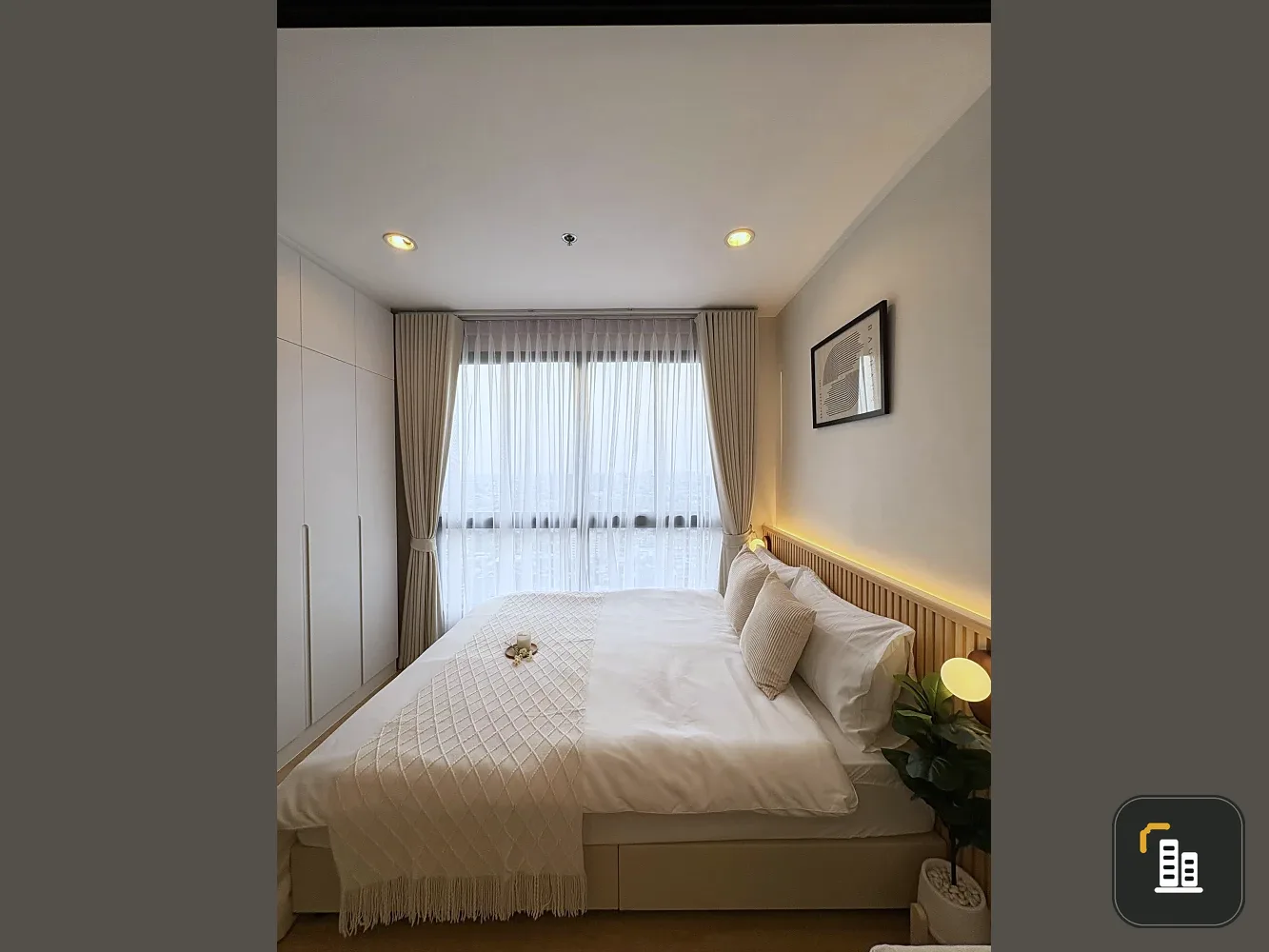 Condo for sale: Ideo Sathorn-Tha Phra. Beautifully decorated room with excellent built-ins. Reserve yours today. Don't miss out!