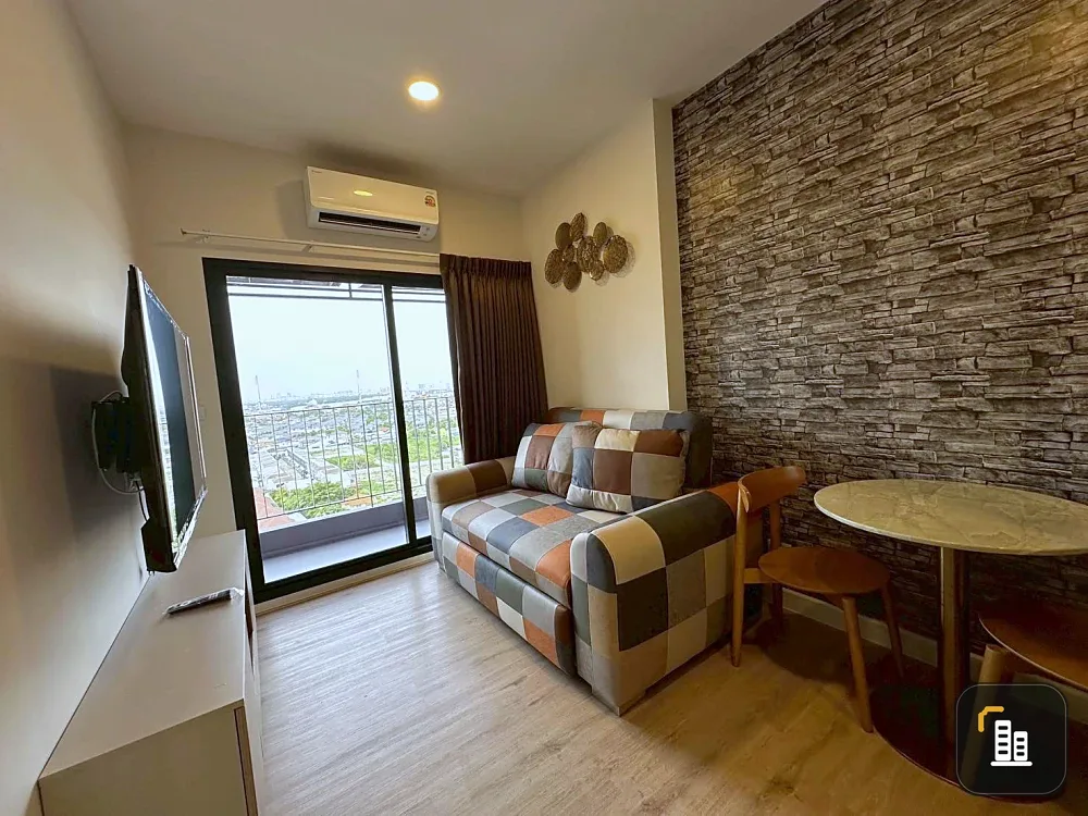 For rent: Xim Suksawat - Rama 3, clean and comfortable room, fully furnished, ready to move in.