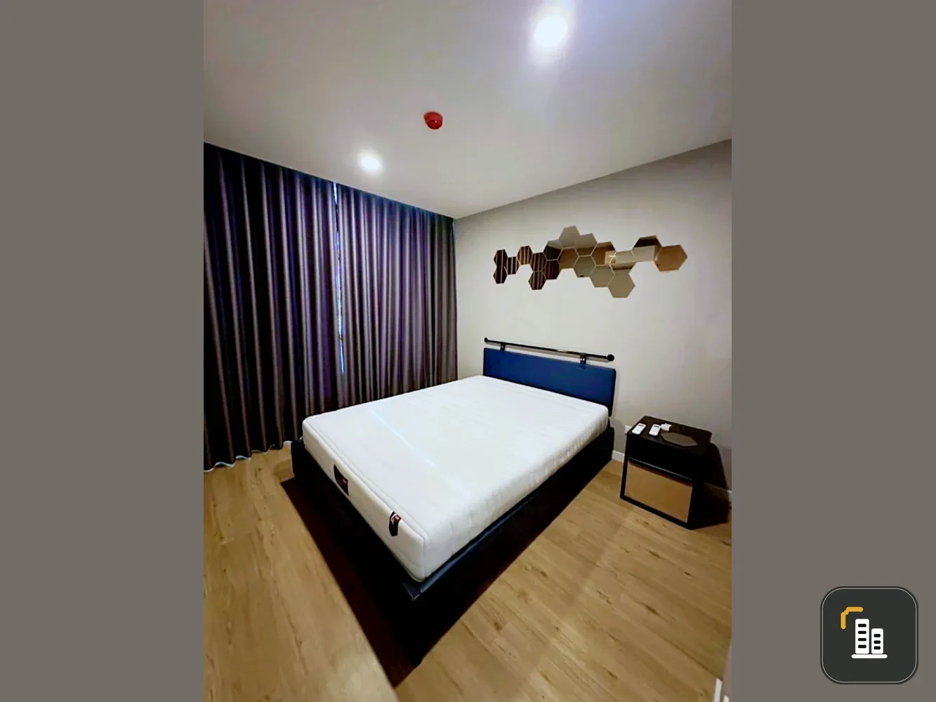For sale: Attitude BU, a lovely room on the 6th floor, good location, convenient transportation, fully furnished. Reserve now!
