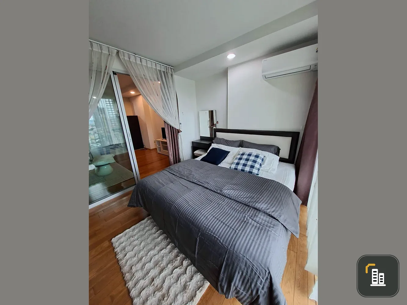 Urgent sale! Abstracts Phahonyothin Park, ready to move in, fully equipped with amenities. Hurry and reserve now, don't miss out!