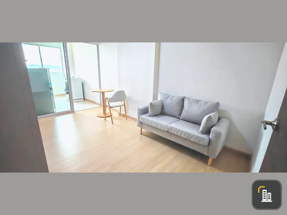 Supalai City Resort Chonburi for rent, a lovely room with complete furniture and appliances. Just bring your bags and move in!