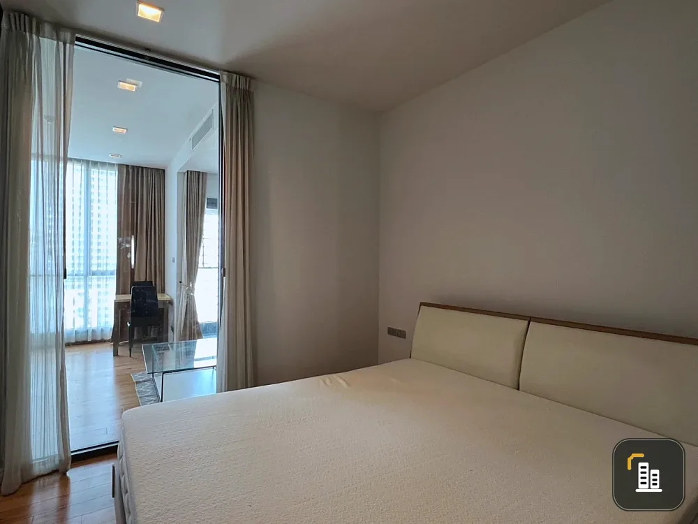 For rent: Hyde Sukhumvit 13 Condo, 1 bedroom, 1 bathroom, fully furnished, ready to move in. Don't miss out!