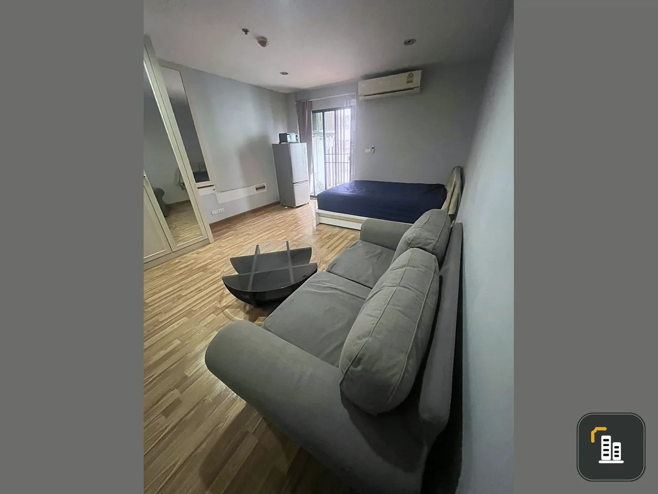 For sale: Regent Home 15 Chaengwattana, 7th floor, Building B, fully furnished, first come first served.