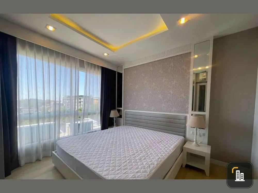 For sale: The Patio Bangsaen, beautifully decorated room with a striking theme, 5th floor, great location, walk-in closet. Reserve now!