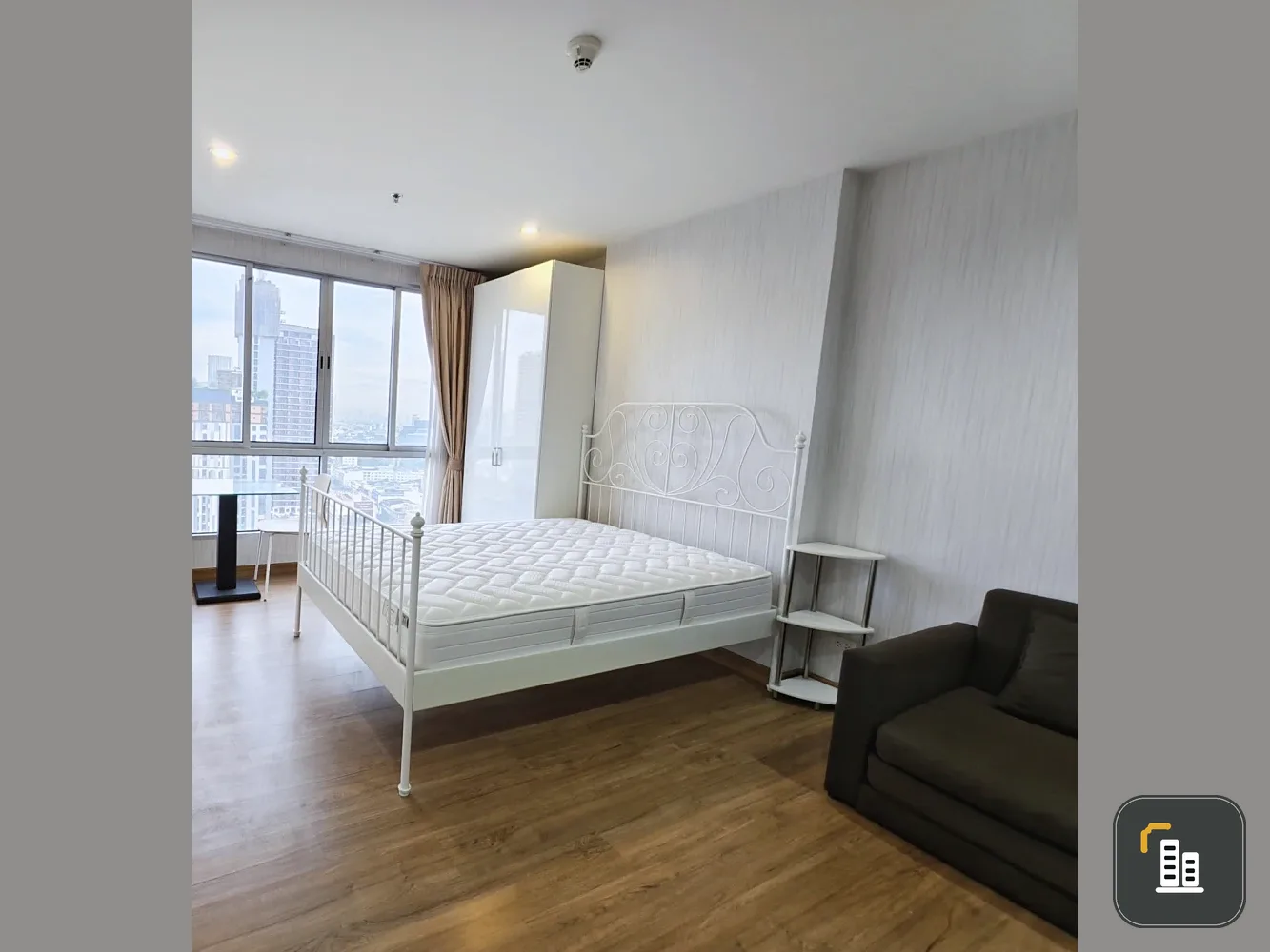 For sale: The Tree Bang Pho Station, high floor, ready to move in, fully furnished, reserve now.