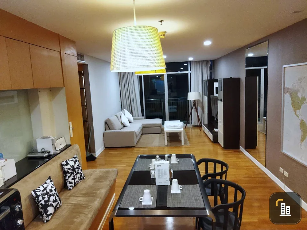 Condo for rent, Urbana Sathorn, 20th floor (corner unit), fully furnished, ready to move in. Don't miss out!