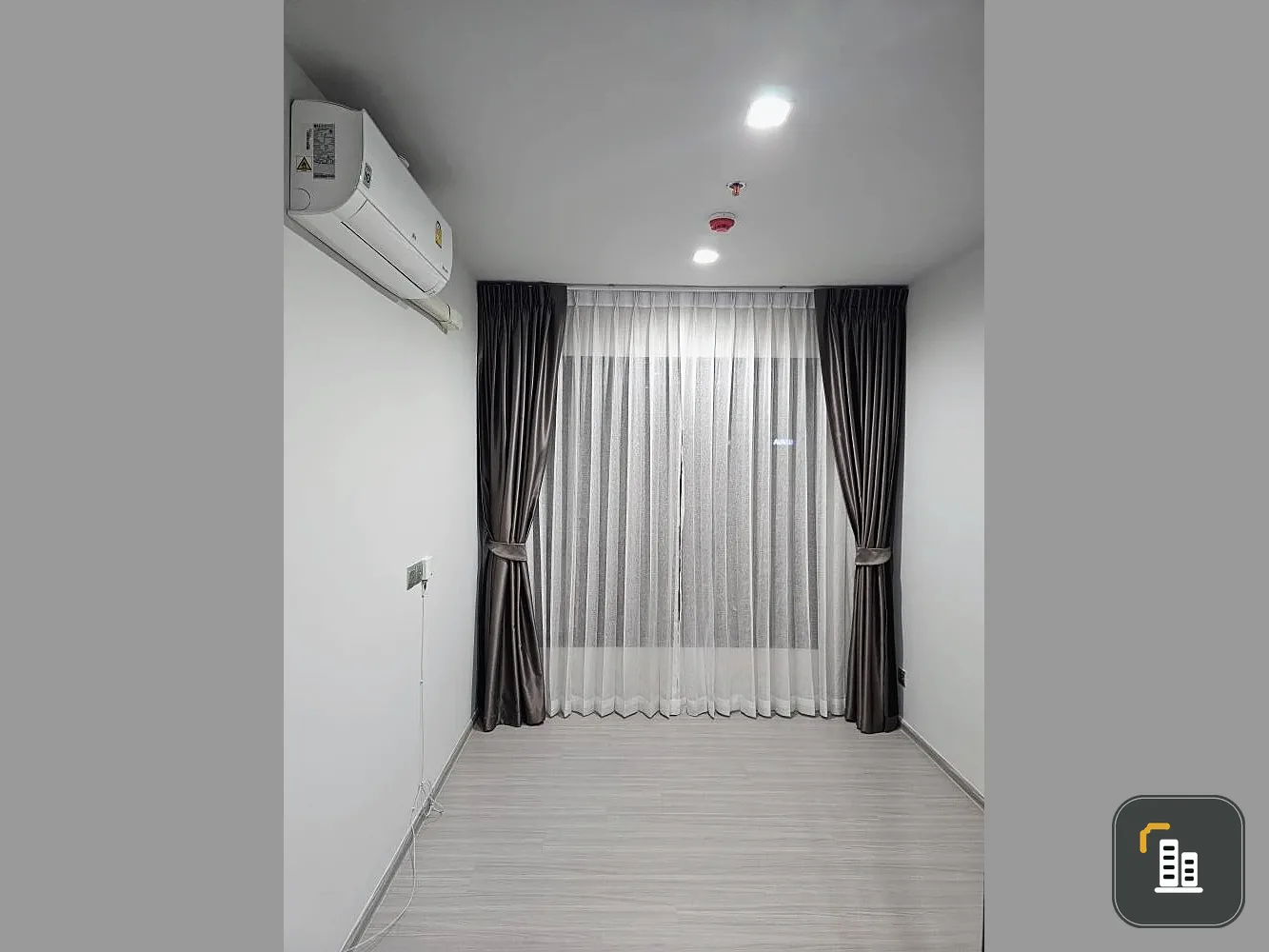 For sale: Life Asoke-Rama 9, north-facing room, good location, lots of usable space, complete amenities, reserve now!