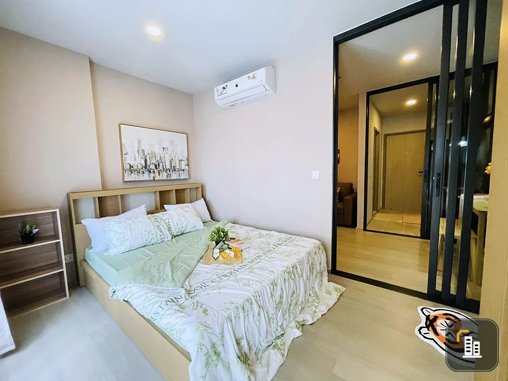 Aspire Onnut Station for rent, a lovely room on the 8th floor, decorated in a cool theme, comes with complete furniture. Reserve now!