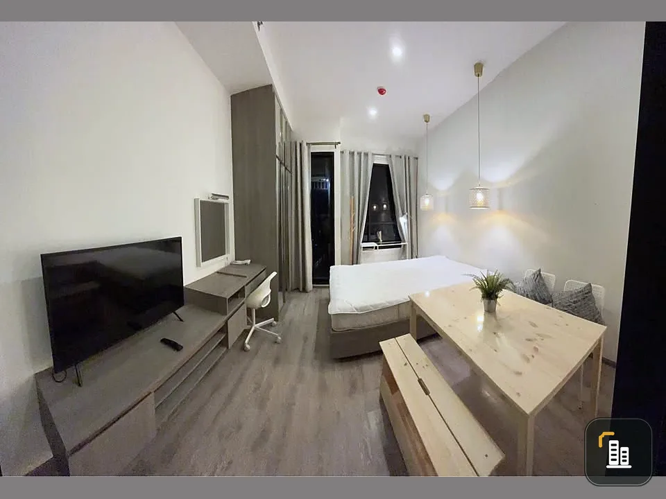 Knightsbridge Prime On-nut for sale, very high floor, high ceiling, 3 meter high, reserve now!