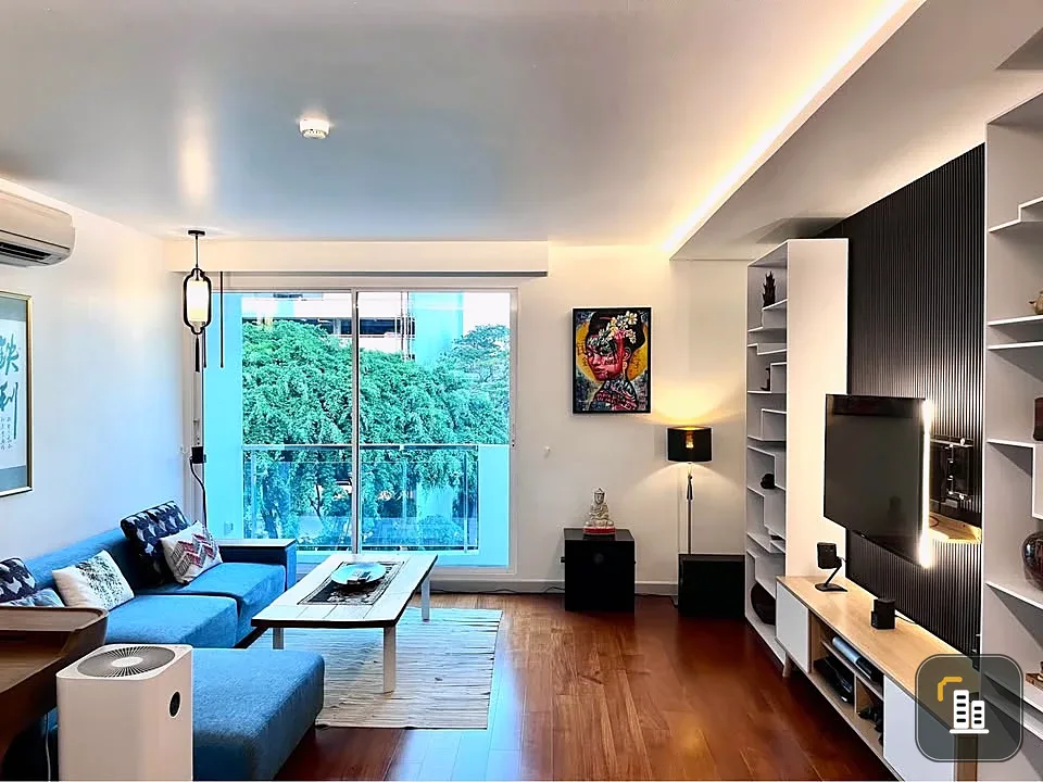 For sale: Inter Lux Premier Sukhumvit 13, 6th floor corner unit, panoramic view, 2 bedrooms, 2 bathrooms, fully furnished, must reserve.