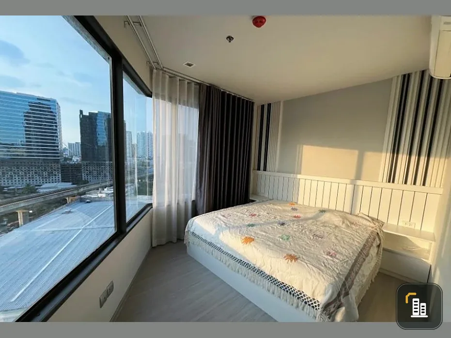For sale: Life Ladprao, 14th floor, corner room, glass all around, fully furnished, ready to move in, reserve now, urgent!