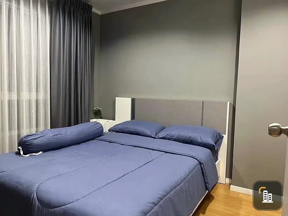 For sale: Lumpini Place Srinakarin-Hua Mak Station, Building B, 14th floor, complete with electrical appliances, fully furnished, very attractive.
