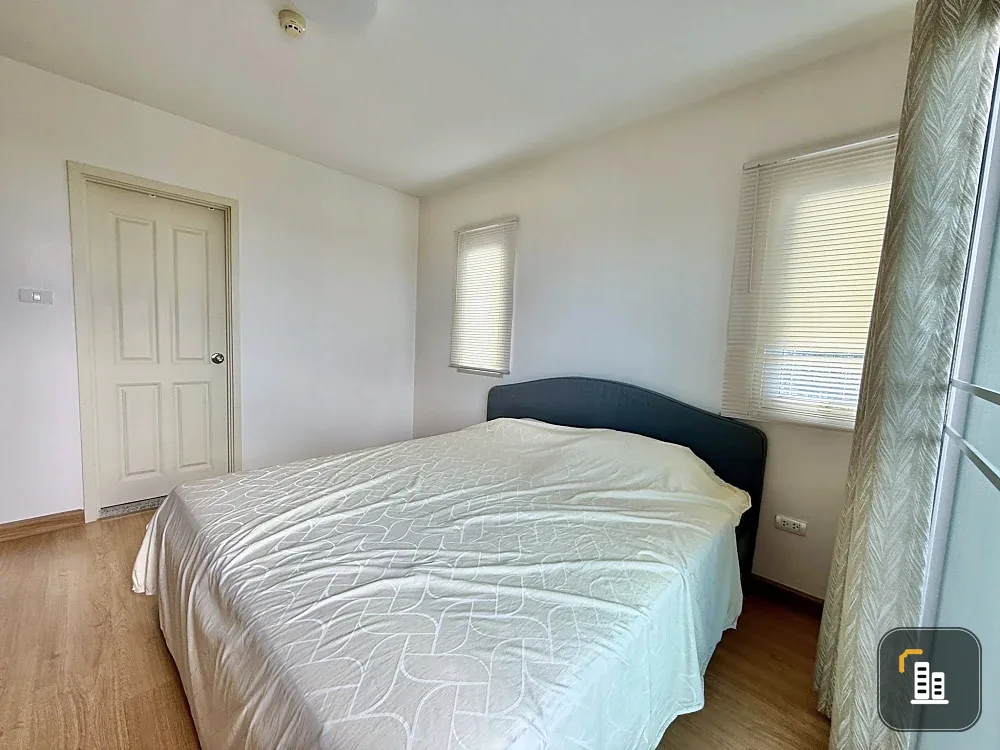 For sale or rent: Supalai City Resort Chaengwatthana. Spacious room with plenty of usable space. Fully furnished. Reserve now!