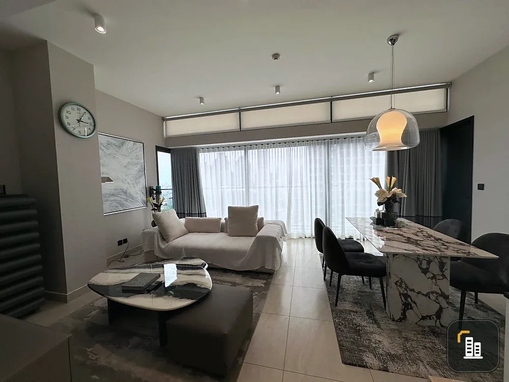 For rent condo Tait Sathorn 12, spacious room, plenty of usable space, 24th floor, high view, convenient, complete in one place, reserve now.