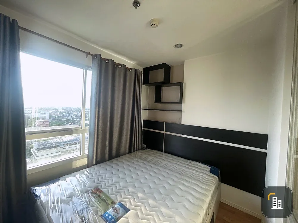 For sale: Lumpini Park Phetkasem 98, a lovely room, good location, convenient transportation, comes with complete furniture. Reserve now!
