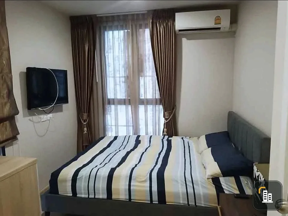Condo for sale at Plum Pinklao Station. Large, comfortable room with plenty of usable space. Great price. Reserve today!