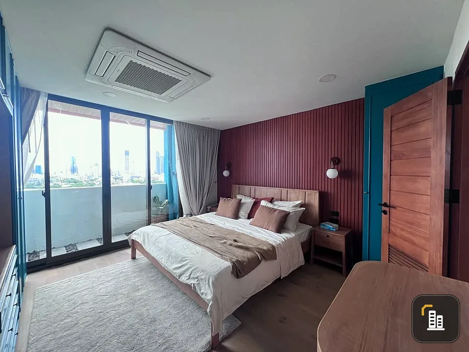For sale: D.S. Tower 2 Sukhumvit 39, newly decorated in Mid-Century Modern style. Come and own it today, don't delay.