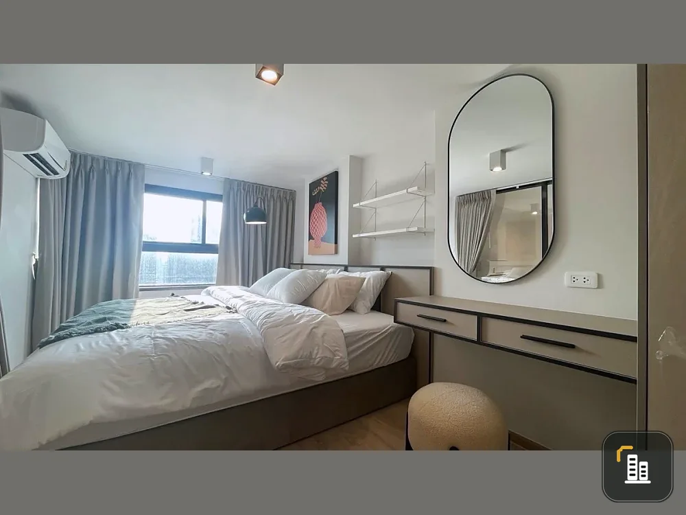 For rent: IDEO RAMA 9–ASOKE, 32nd floor, nice room, fully furnished, interested, reserve now.