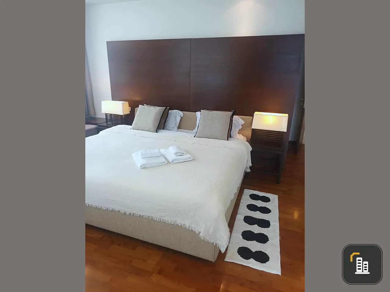 For rent: Sathorn Heritage, 2 bedrooms, 27th floor, river view, fully furnished, nice to live in, reserve now.
