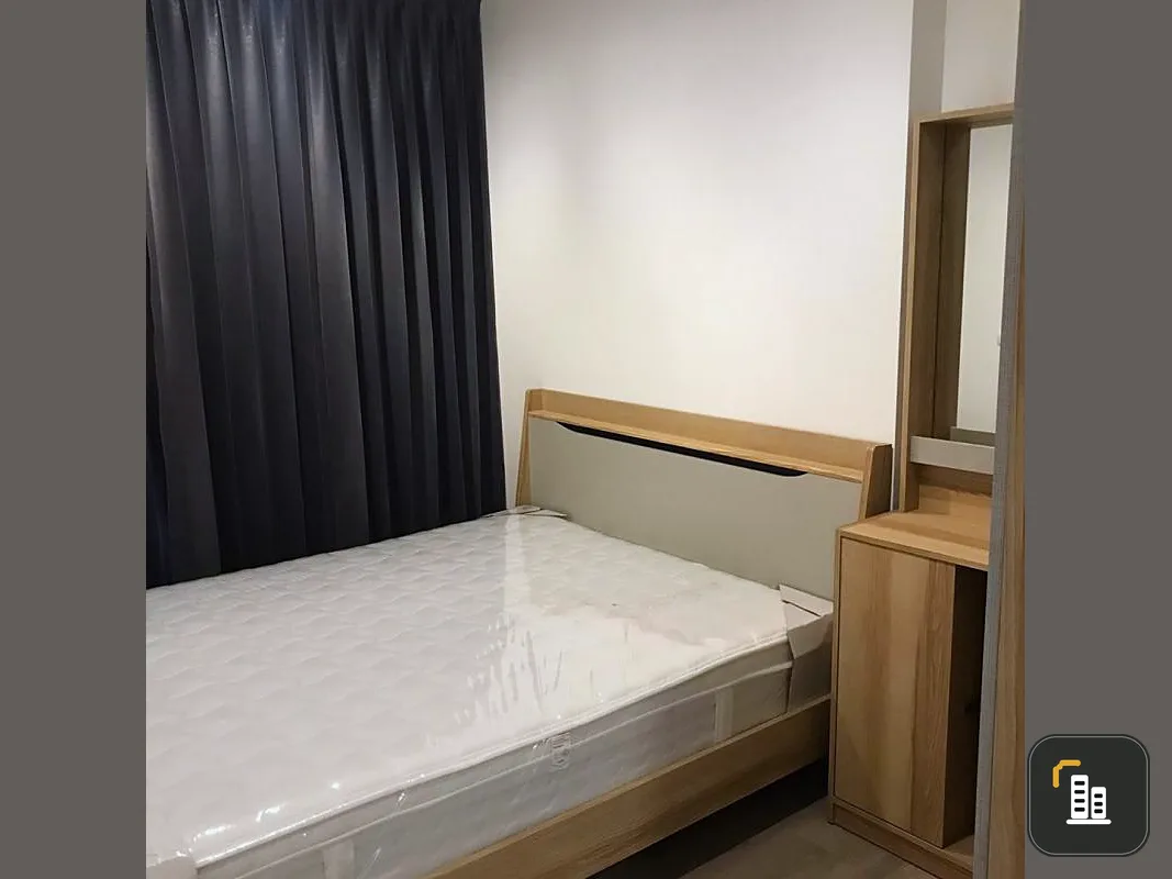 For rent, The base Petchkasem, decorated the room very cool. fully furnished There is a washing machine If you want quality of life, you need to book now.