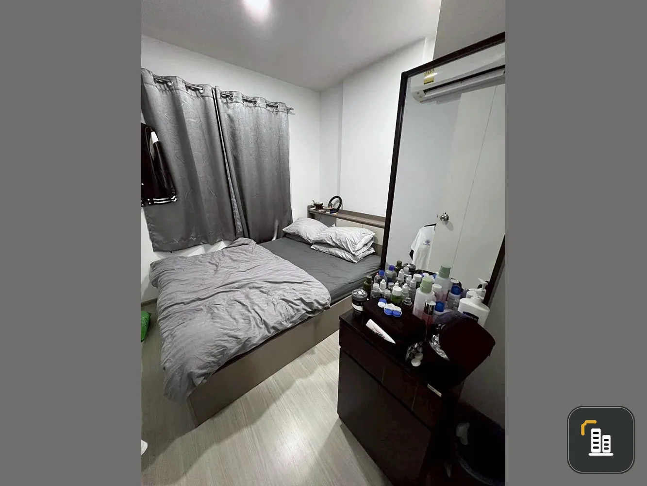 Urgent sale! The Tree Ladprao 15, corner room with privacy. Everything you need here. Just bring your bags and move in. Hurry and buy!