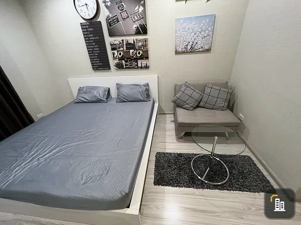 For sale: Ideo Mobi Sukhumvit Eastgate, a lovely room on the 5th floor, decorated in a cool theme, comes with complete furniture. Reserve now!