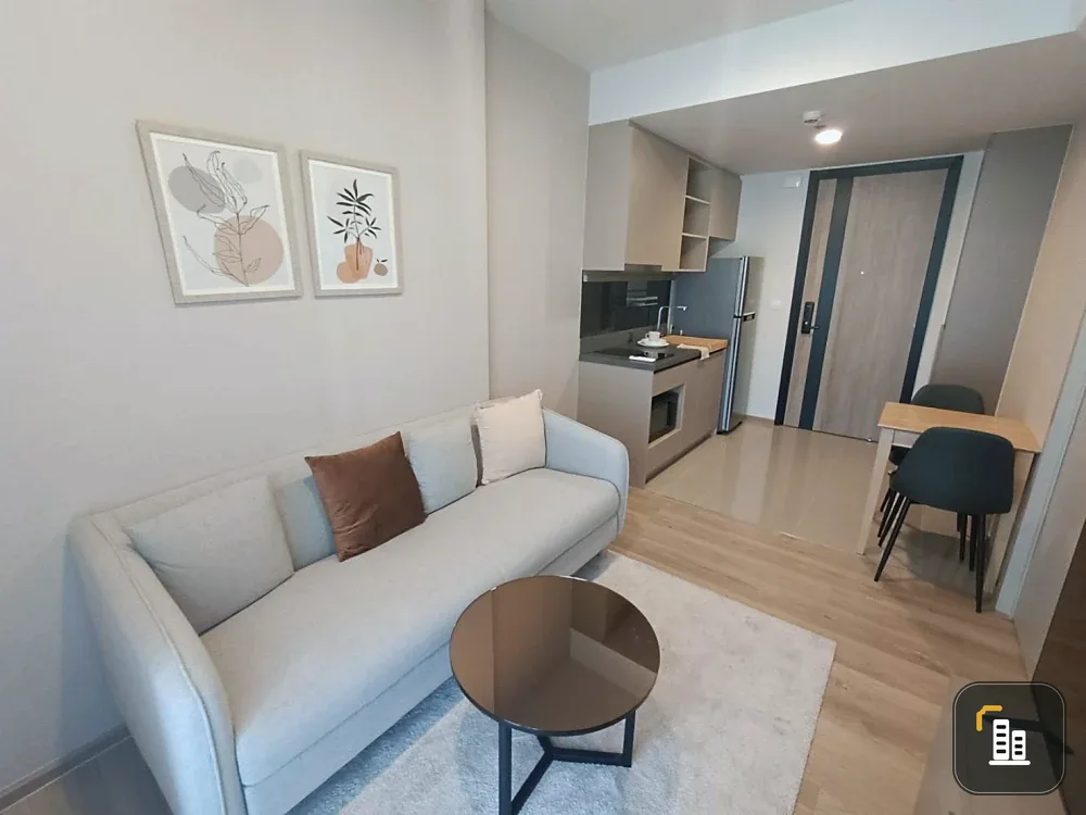 For rent: Oka Haus Sukhumvit 36, fully furnished, ready to move in, 36th floor, with balcony and city view. Come and reserve now, don't miss out!