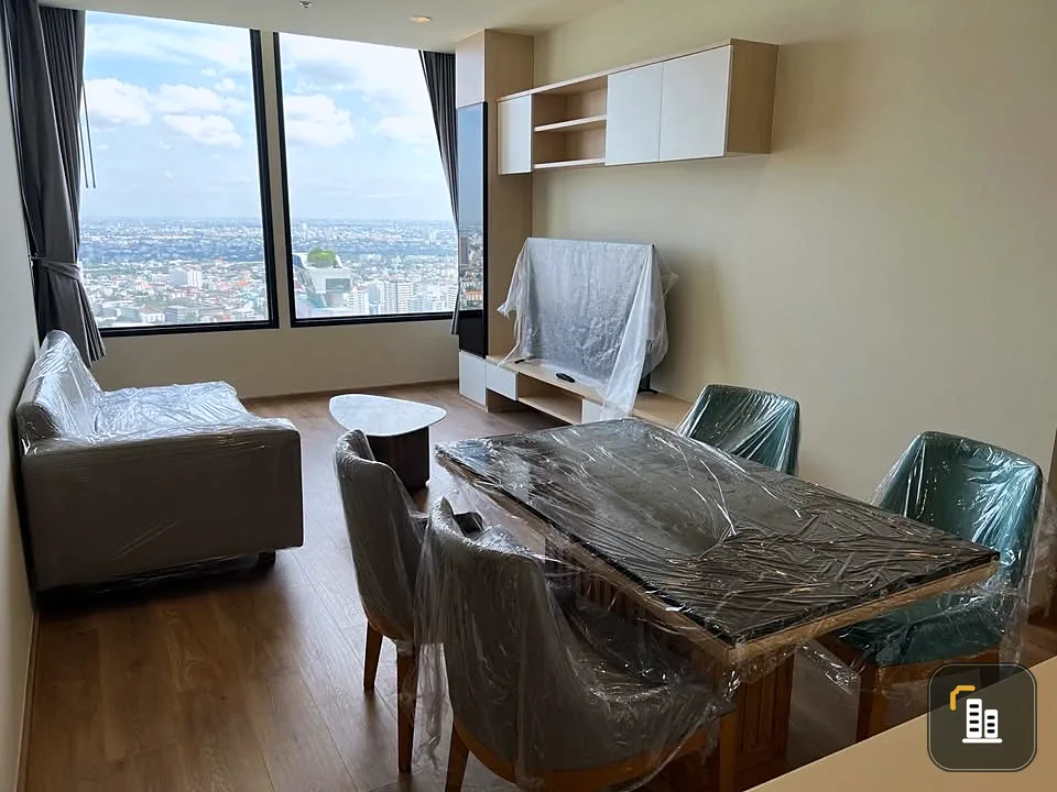 Noble Form Thonglor for rent, very high floor, beautiful city view, same floor as common area, very convenient.