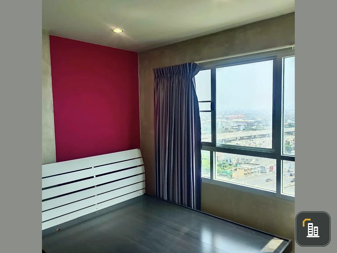 For sale: Lumpini Place Borom Ratchachonni–Pinklao, high floor, ready to move in, just bring your bags and reserve now!
